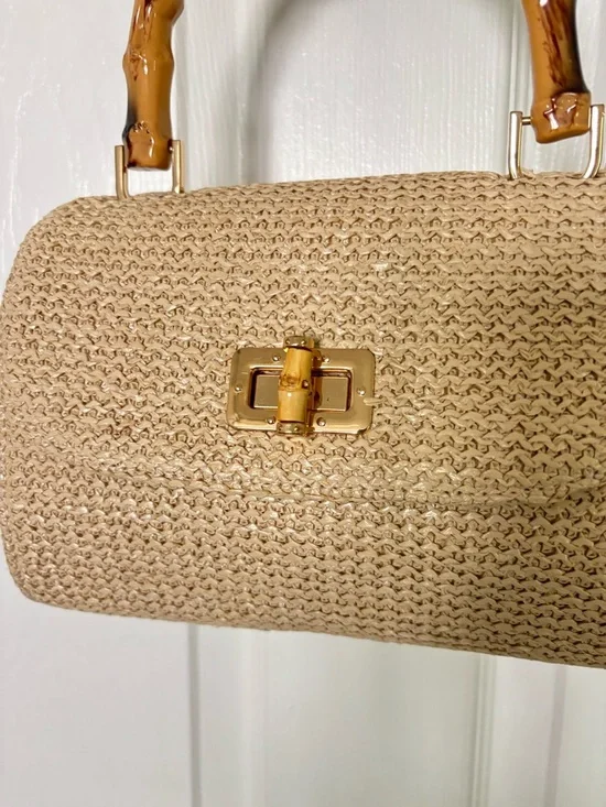 Elegant Woven Straw Bag with Bamboo Top Handle in Natural Color - Picture 4 of 5